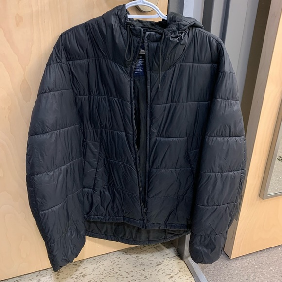 GAP Jackets & Blazers - GAP Black lightweight puffer jacket